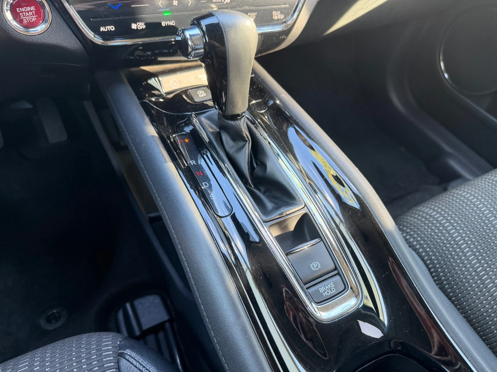 Honda Hr-v, снимка 9 - Автомобили и джипове - 54742691