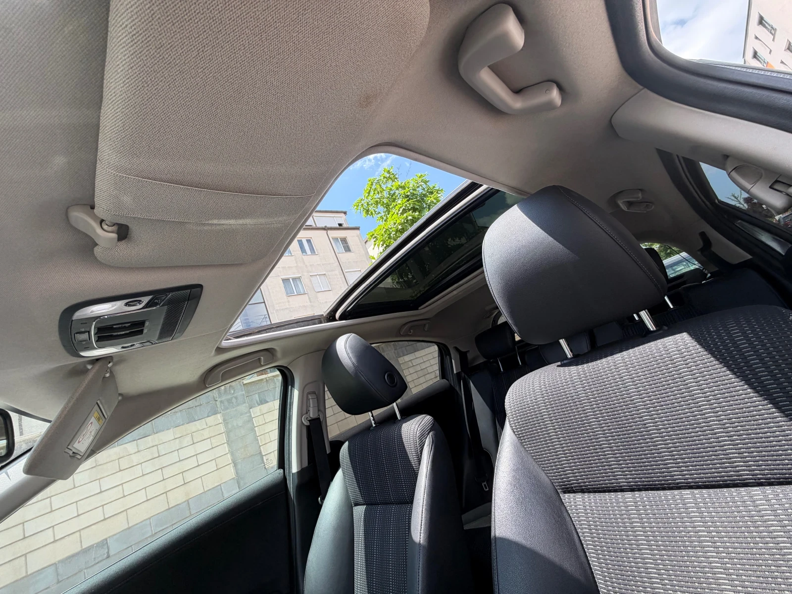 Honda Hr-v, снимка 14 - Автомобили и джипове - 54742691