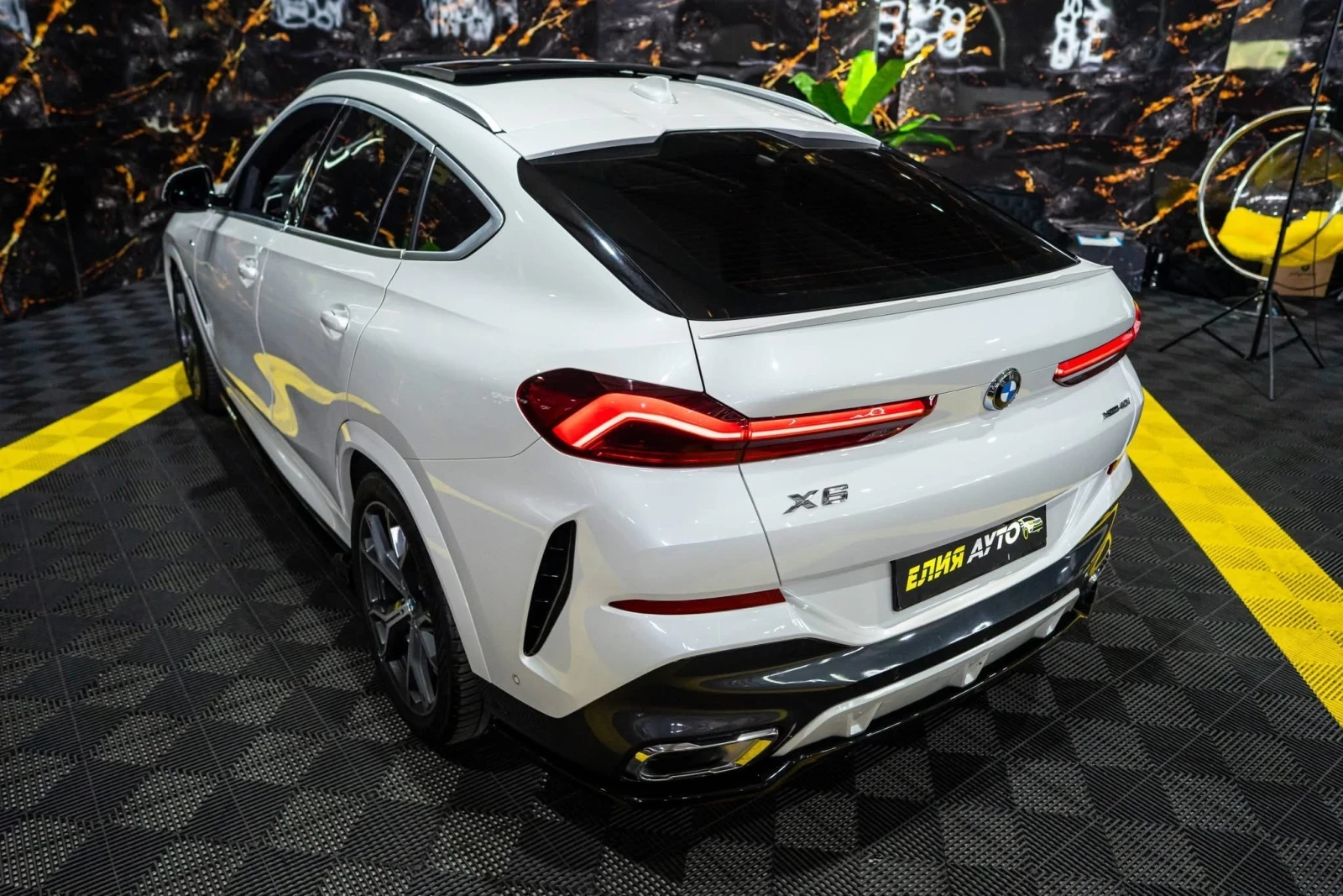 BMW X6 M40I XDRIVE FULL M SPORT ПАНО H&K HUD ЛИЗИНГ 100%, снимка 7 - Автомобили и джипове - 55083870