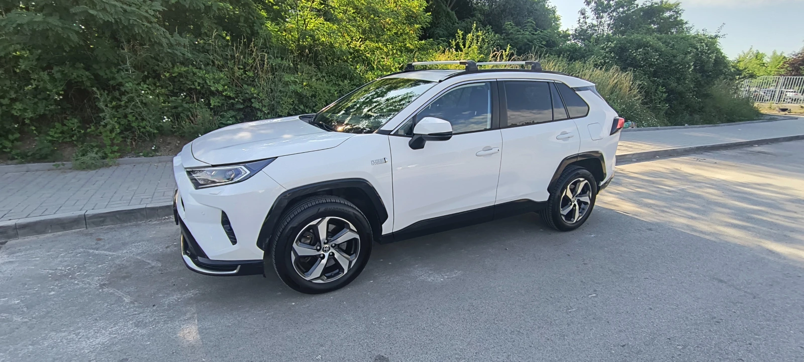 Toyota Rav4 STYLE 2.5 PLUG-IN Hybrid 4X4