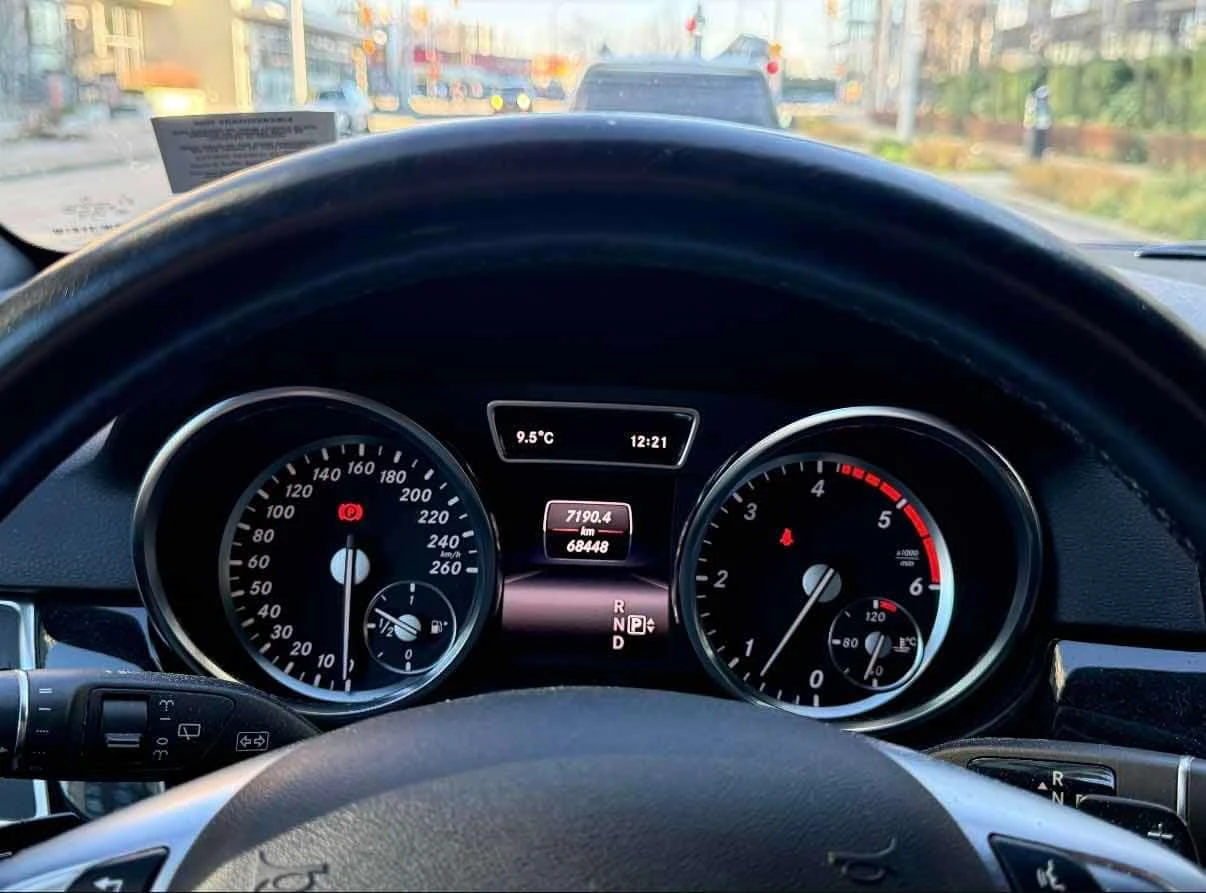 Mercedes-Benz ML 350 * BLUETEC * CARFAX * 69k km! * , снимка 9 - Автомобили и джипове - 55439678