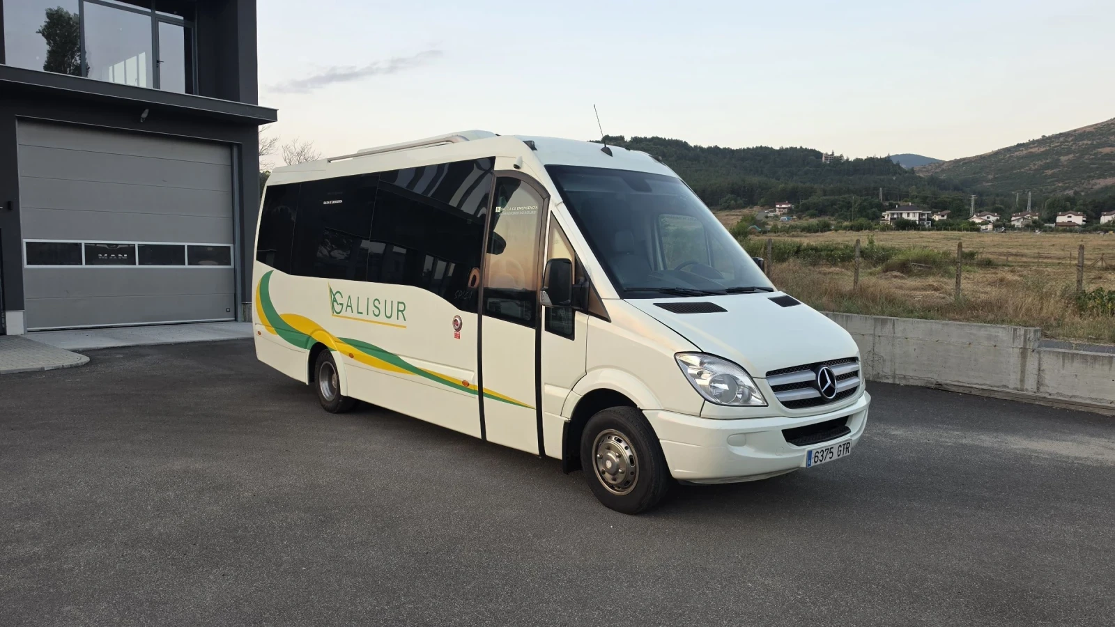 Mercedes-Benz Sprinter 518 VIP 20 местен, снимка 1 - Бусове и автобуси - 55342897