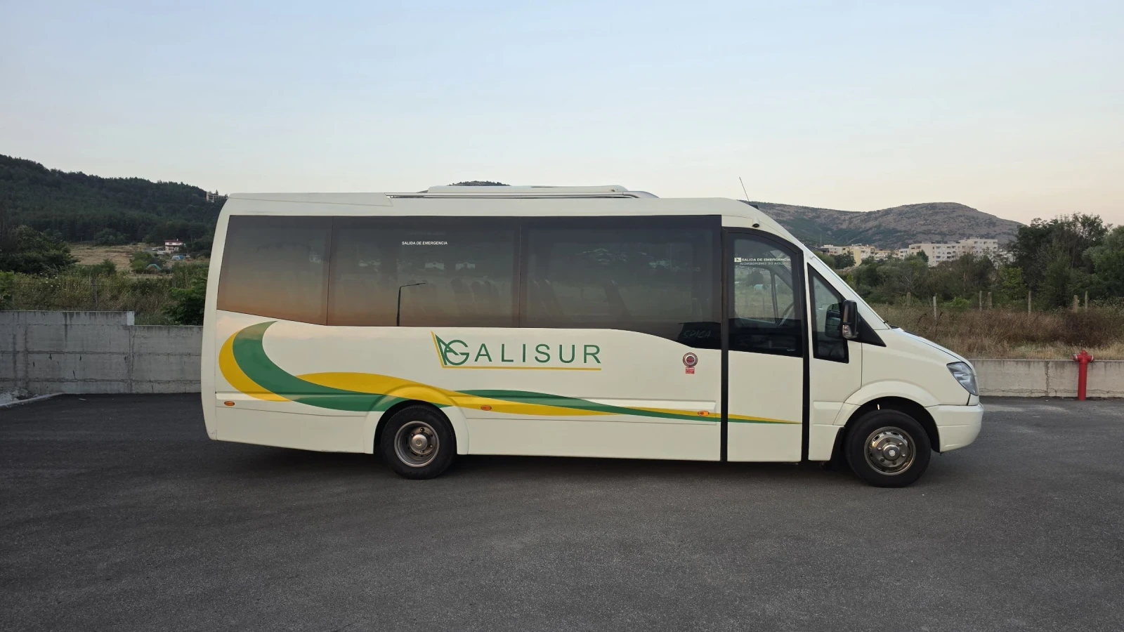 Mercedes-Benz Sprinter 518 VIP 20 местен, снимка 3 - Бусове и автобуси - 55342897