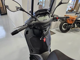 Piaggio Beverly 400 HPE, ABS-ASR, 2023г., снимка 10