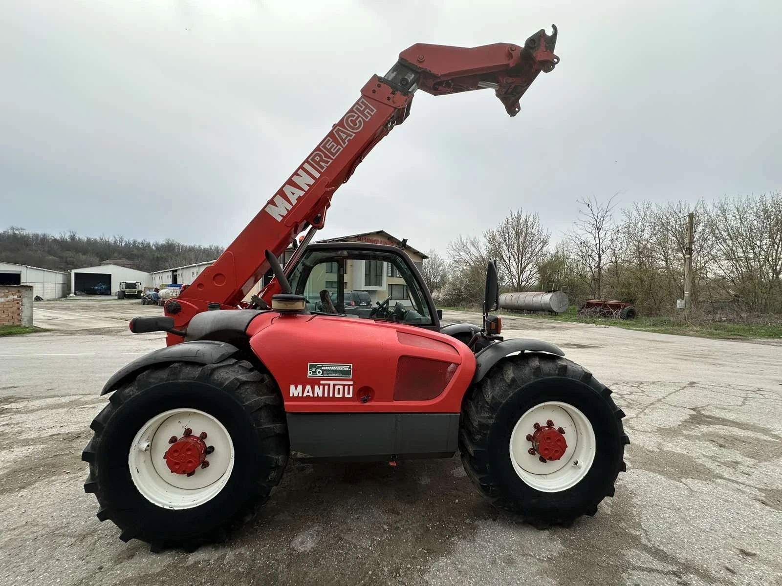 Телескопичен товарач Manitou mlt 629 t - изображение 4