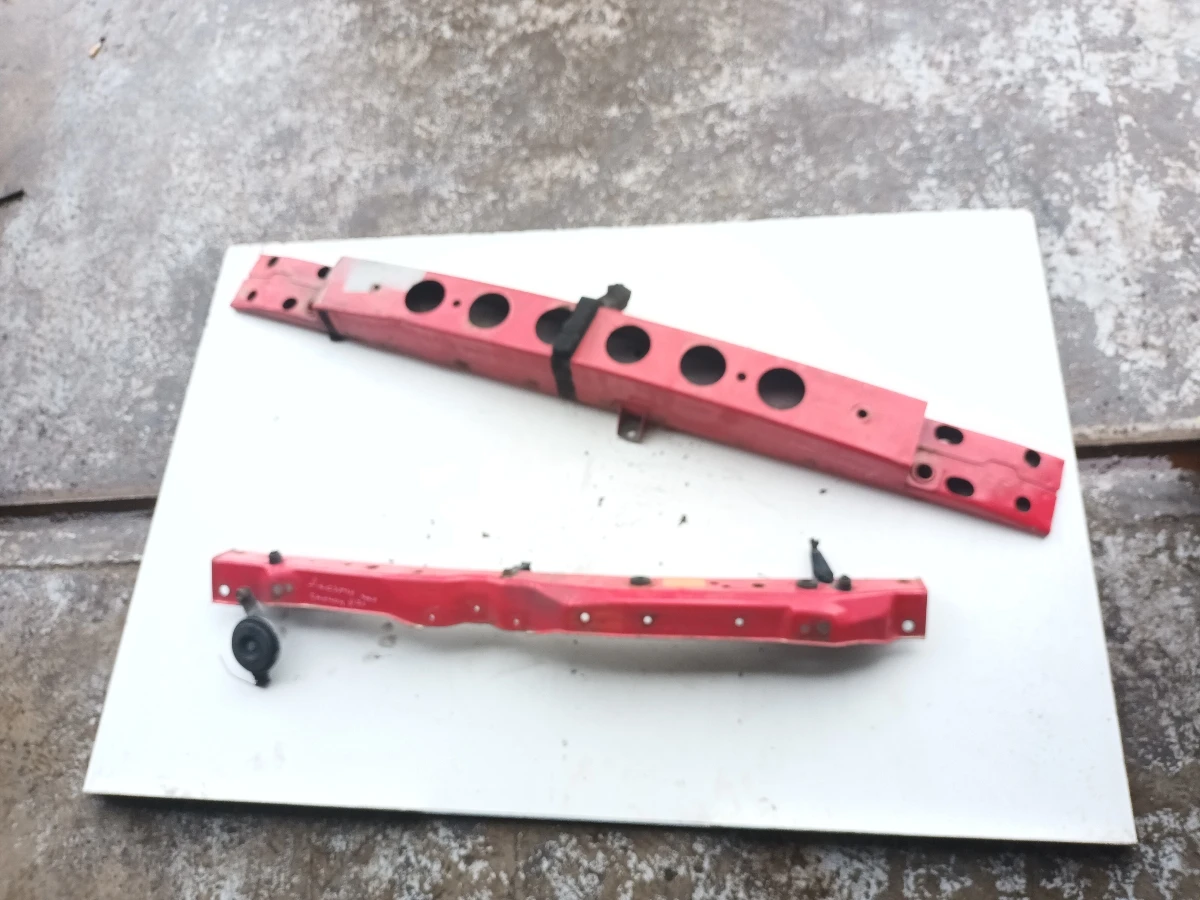 греда под броня предна Дайхатсу Сирион 1.3б 4х4