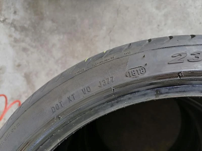 Гуми Летни 235/40R19, снимка 8 - Гуми и джанти - 29371444