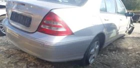 Mercedes-Benz C 240 Авантгард, снимка 3