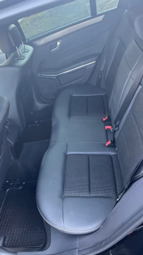 Mercedes-Benz E 220, снимка 11