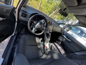 Toyota Auris, снимка 4