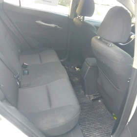 Toyota Auris, снимка 10