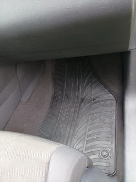 VW Touran 2.0 TDI - 5899 лв. - 18958775 10