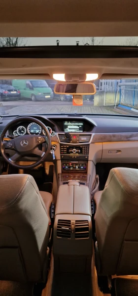 Mercedes-Benz E 300, снимка 6