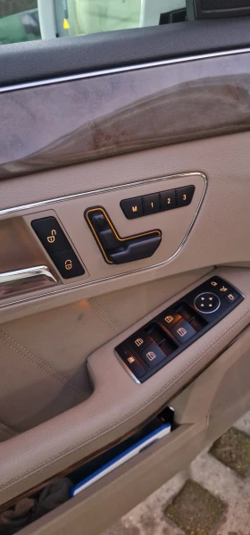 Mercedes-Benz E 300, снимка 8