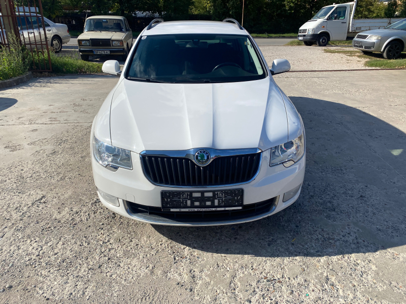 Skoda Superb 2.0 tdi 4X4 dsg, снимка 3 - Автомобили и джипове - 38091456