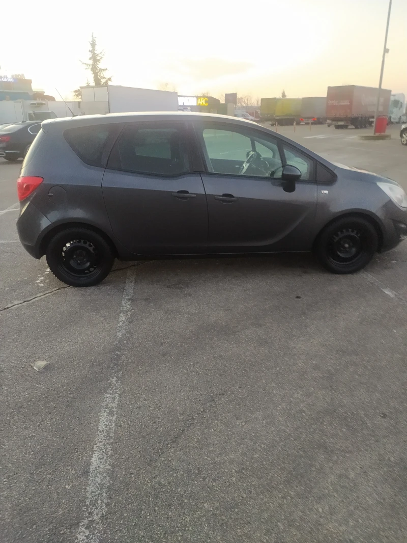 Opel Meriva, снимка 3 - Автомобили и джипове - 48626028