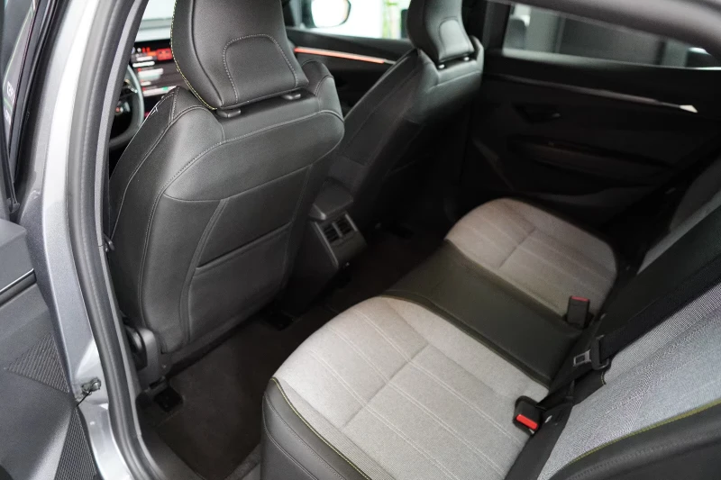 Renault Megane EV60/TECHNO/218HP/NAVI/CAM/KLESS/AMBI/CPLAY/330g, снимка 15 - Автомобили и джипове - 51735650
