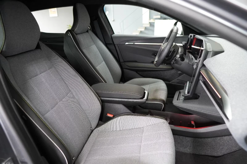 Renault Megane EV60/TECHNO/218HP/NAVI/CAM/KLESS/AMBI/CPLAY/330g, снимка 14 - Автомобили и джипове - 51735650