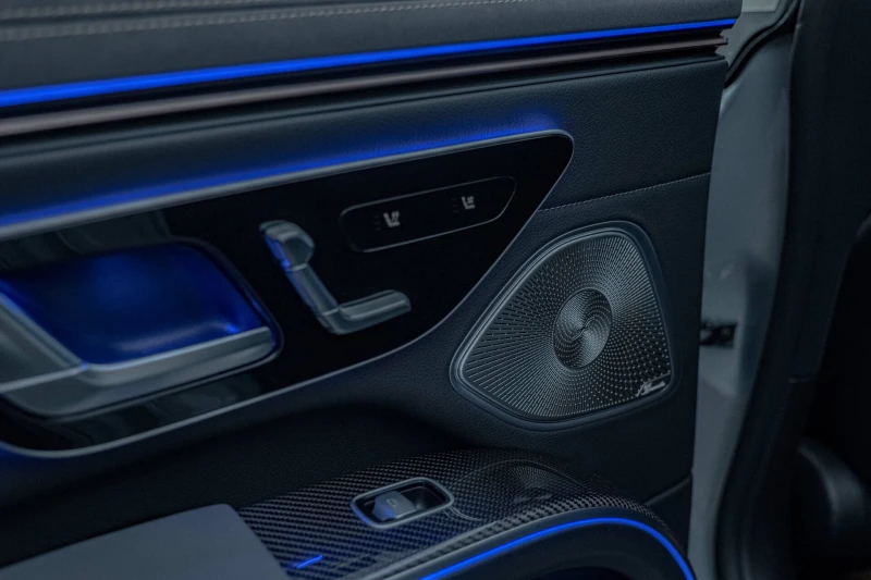 Mercedes-Benz EQS 53 AMG Dynamic PLUS/Burmester/Hyper Screen/Керамик, снимка 10 - Автомобили и джипове - 52012070