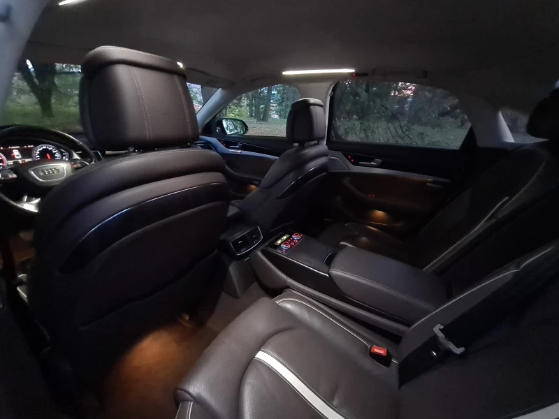 Audi A8 Audi A8 * 4.2TDI* MATRIX* Quattro* , снимка 9 - Автомобили и джипове - 52380731