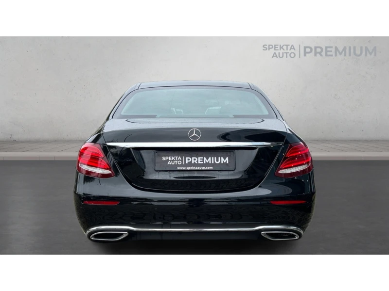 Mercedes-Benz E 220 Месечна вноска от 611 лв., снимка 4 - Автомобили и джипове - 52575463