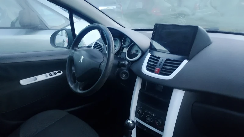 Peugeot 207 1.4 й газ, снимка 5 - Автомобили и джипове - 52682833