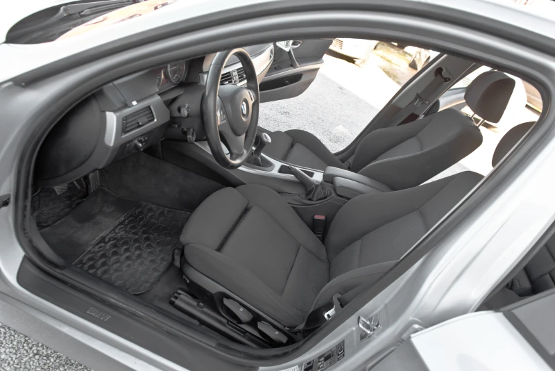 BMW 320 d 163ks 6sk., снимка 12 - Автомобили и джипове - 52952054