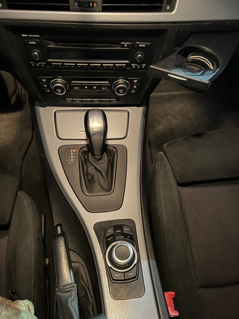 BMW 330 330xd, снимка 10 - Автомобили и джипове - 53284630