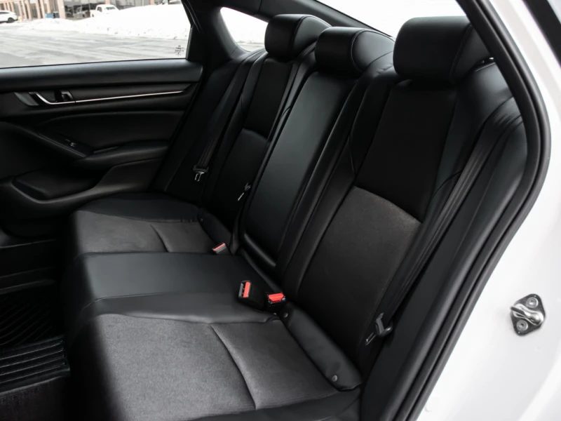 Honda Accord SPORT PKG / СЛЕДЕНЕ НА ЛЕНТИ / ПОДГРЕВИ / РЪЧКА   , снимка 12 - Автомобили и джипове - 53394072