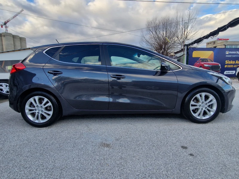 Kia Ceed 1.6i КАМЕРА/НАВИ/ДИГИТАЛ/САМОПАРКИРАНЕ/ЛАНЕ/КЕЙЛЕС, снимка 7 - Автомобили и джипове - 53420902