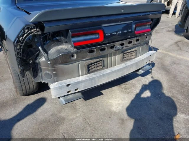 Dodge Challenger R/T SCAT PACK 6.4L - изображение 8