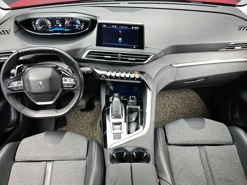 Peugeot 3008 1.6 BlueHDI, снимка 7 - Автомобили и джипове - 54298737