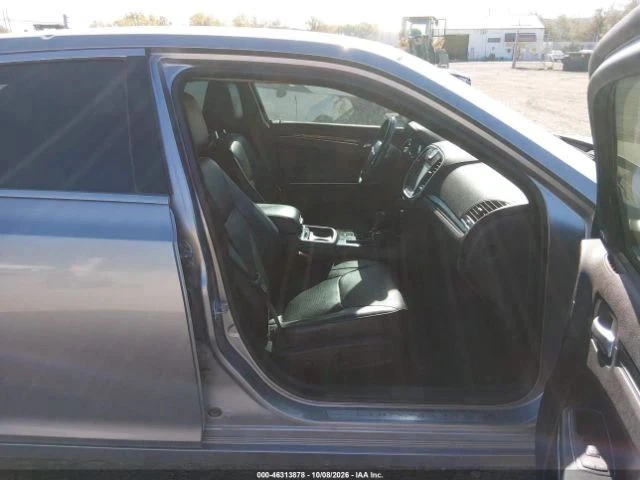 Chrysler 300c, снимка 5 - Автомобили и джипове - 56711901