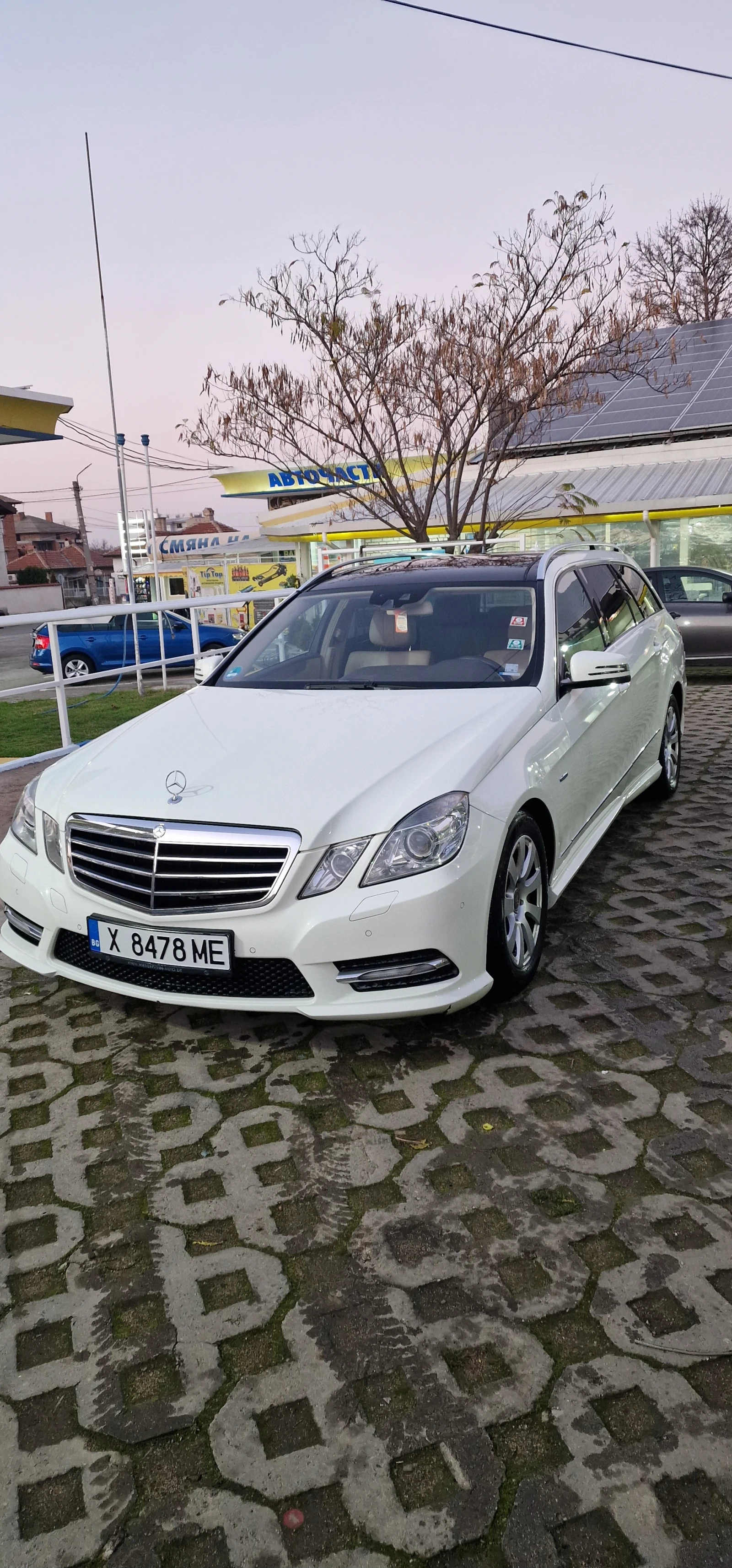 Mercedes-Benz E 300, снимка 1