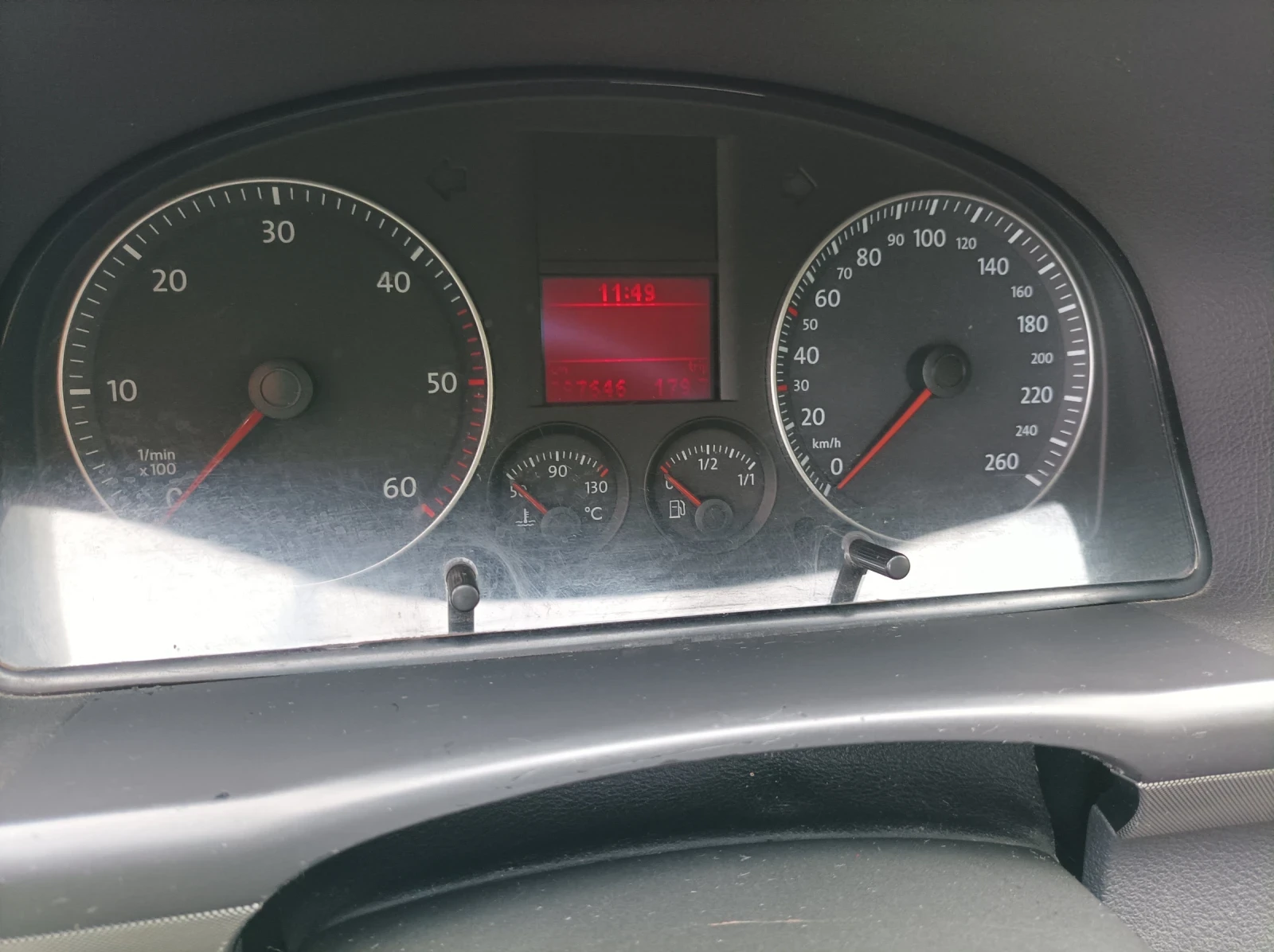 VW Touran 2.0 TDI | Mobile.bg   11