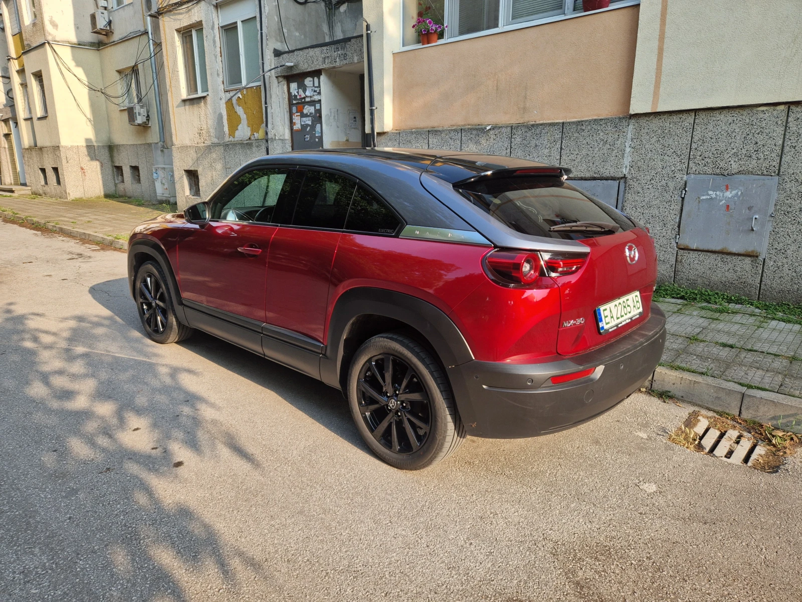 Mazda MX-30  - изображение 4