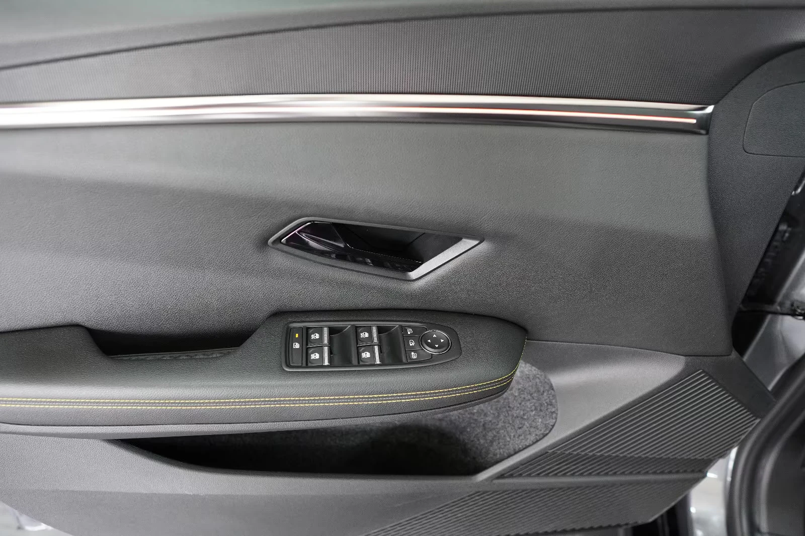 Renault Megane EV60/TECHNO/218HP/NAVI/CAM/KLESS/AMBI/CPLAY/330g | Mobile.bg   13