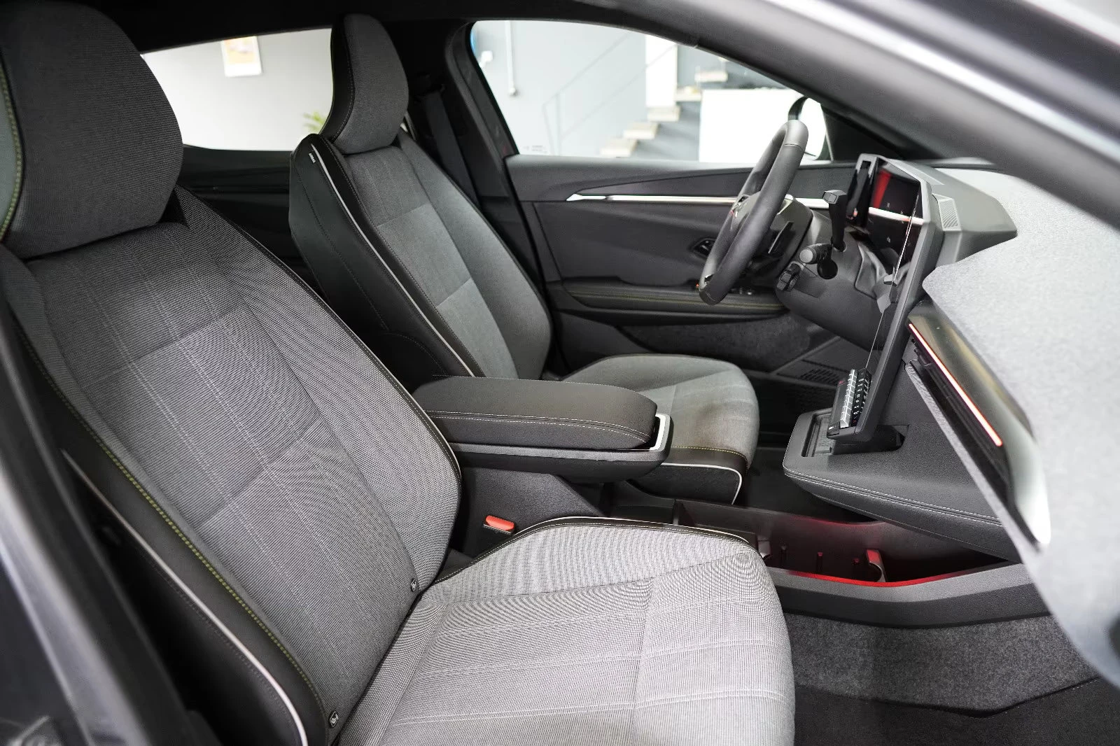 Renault Megane EV60/TECHNO/218HP/NAVI/CAM/KLESS/AMBI/CPLAY/330g | Mobile.bg   14