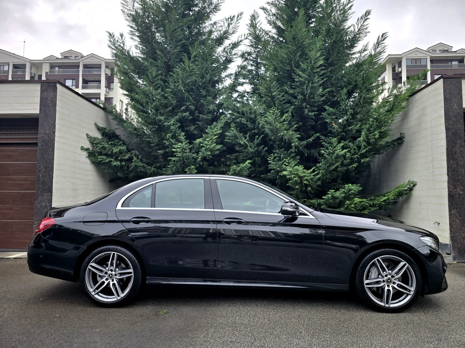 Mercedes-Benz E 220 AMG DISTRONIK CAMERA 4 MATIC 360 9G-TRONIK | Mobile.bg   4