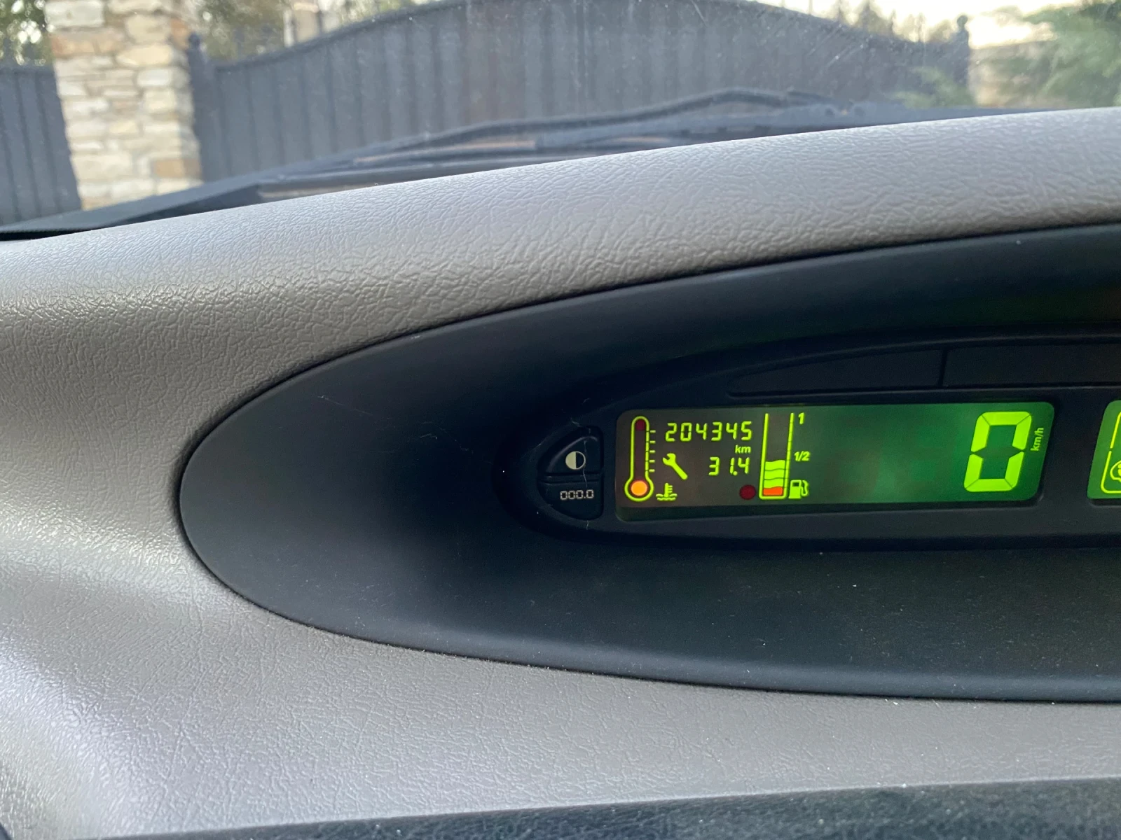 Citroen Xsara picasso 1.8I, 16V - изображение 7