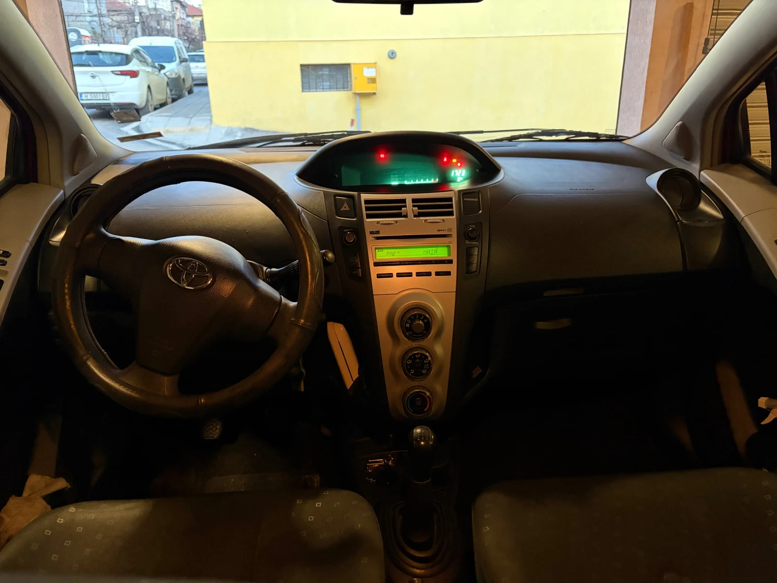 Toyota Yaris 1.4 D-4D  - изображение 8