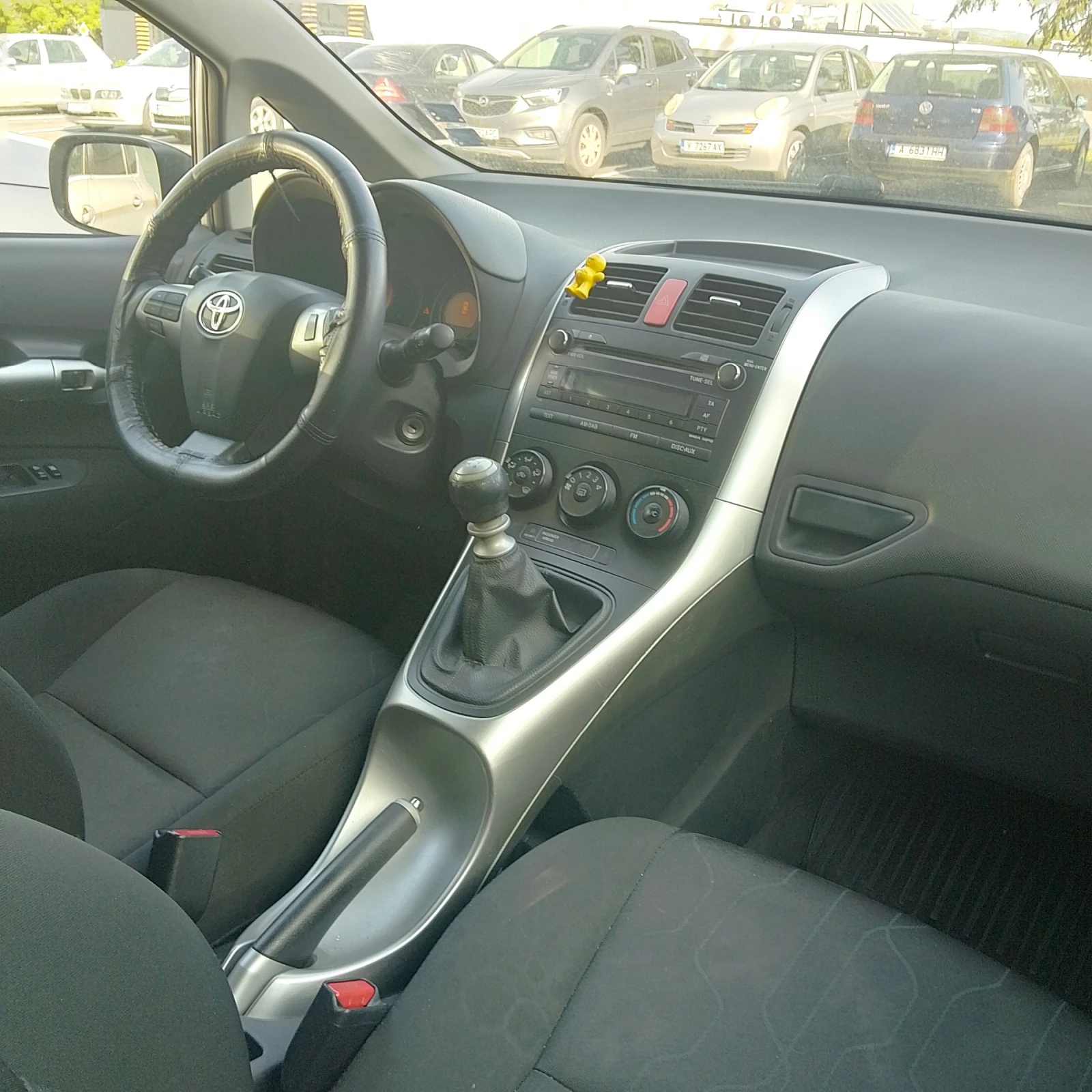 Toyota Auris, снимка 9 - Автомобили и джипове - 54530670