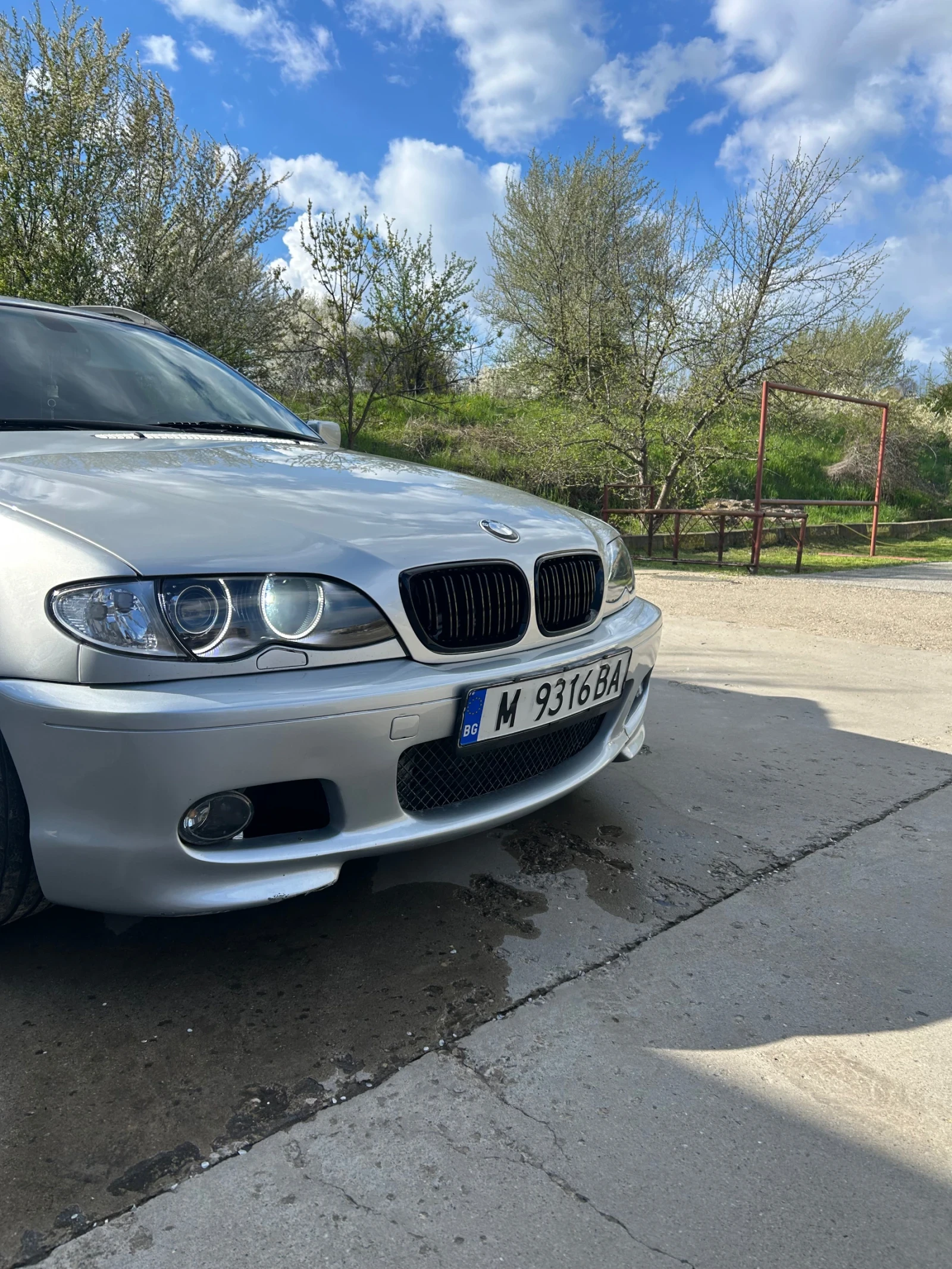 BMW 320 Комби, снимка 14 - Автомобили и джипове - 54150531