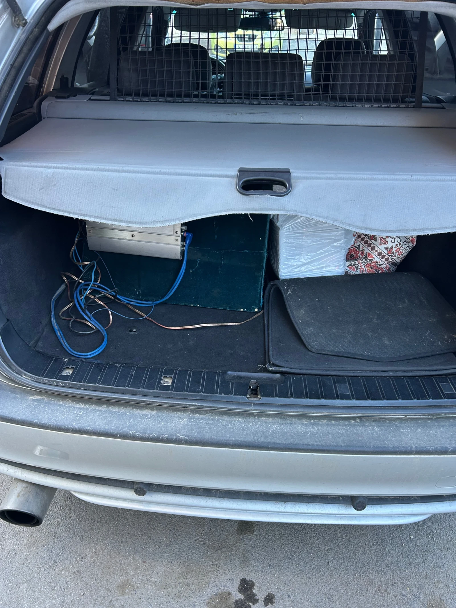 BMW 320 Комби, снимка 15 - Автомобили и джипове - 54150531