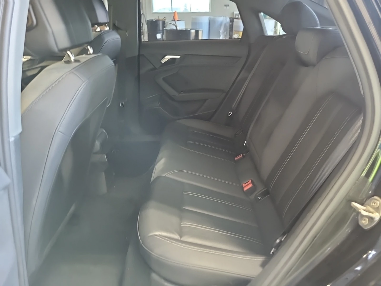 Audi A3 PREMIUM* VIRTUAL* ПОДГРЕВ* PANO* KEYLESS* CAMERA, снимка 12 - Автомобили и джипове - 54184453