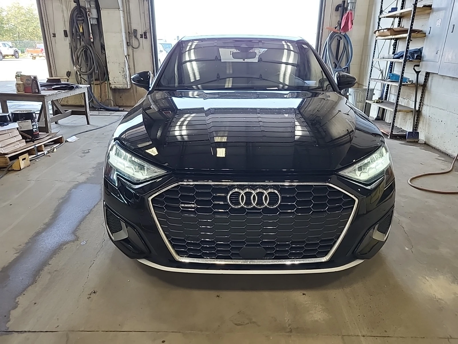 Audi A3 PREMIUM* VIRTUAL* ПОДГРЕВ* PANO* KEYLESS* CAMERA, снимка 2 - Автомобили и джипове - 54184453