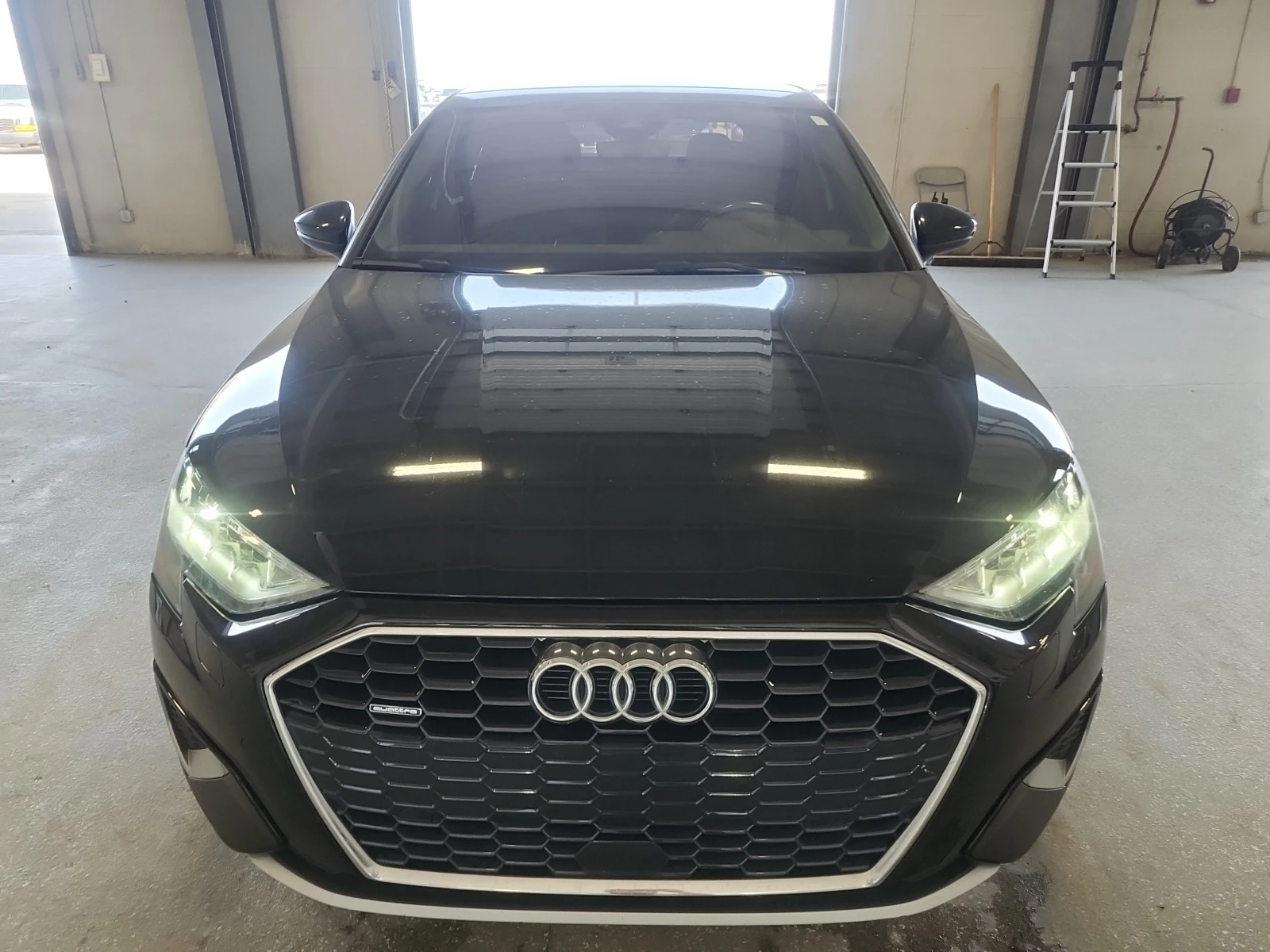 Audi A3 PREMIUM* VIRTUAL* ПОДГРЕВ* PANO* KEYLESS* CAMERA, снимка 3 - Автомобили и джипове - 54184453