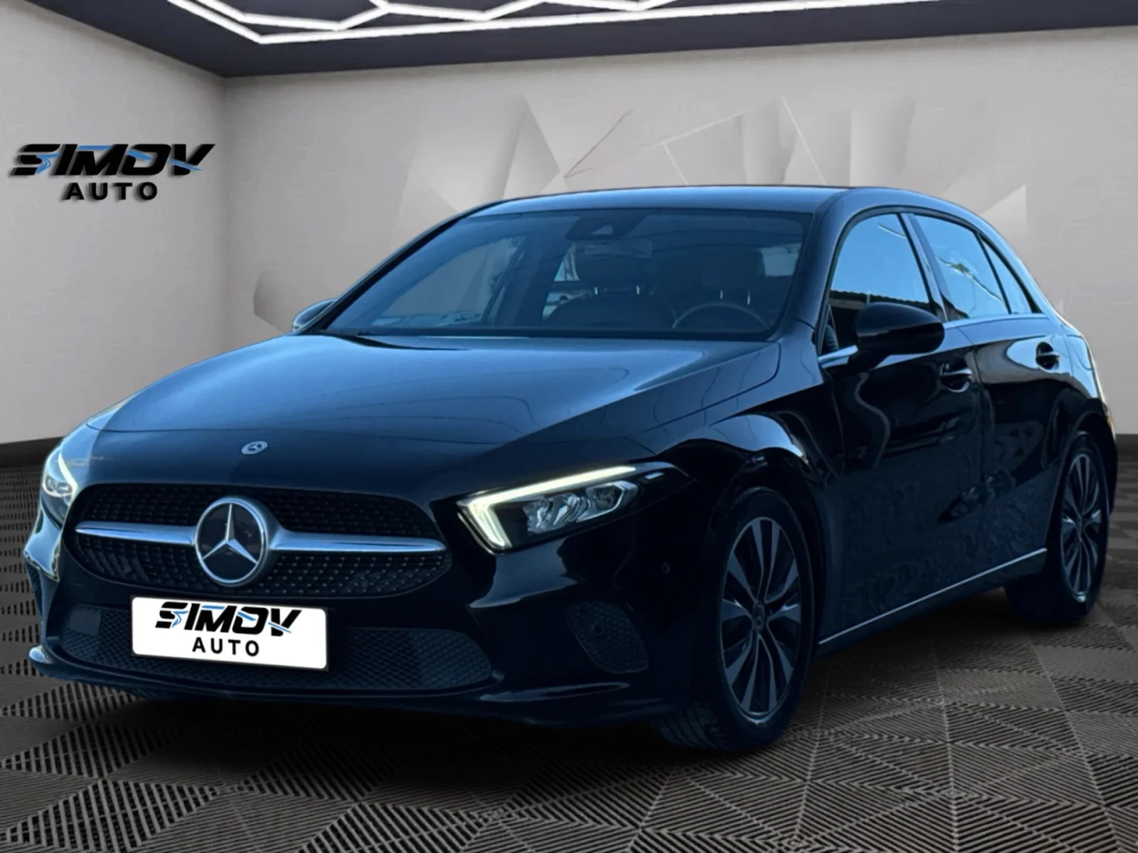 Mercedes-Benz A 180 D АВТОМАТИК НАВИГАЦИЯ КОЖА LED СВЕТЛИНИ КАМЕРА, снимка 3 - Автомобили и джипове - 54555913