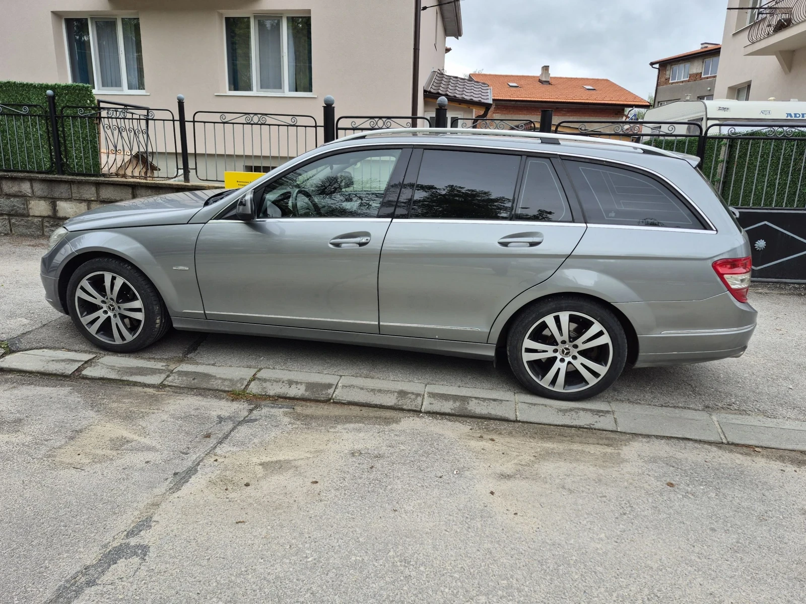 Mercedes-Benz C 320, снимка 5 - Автомобили и джипове - 54586557