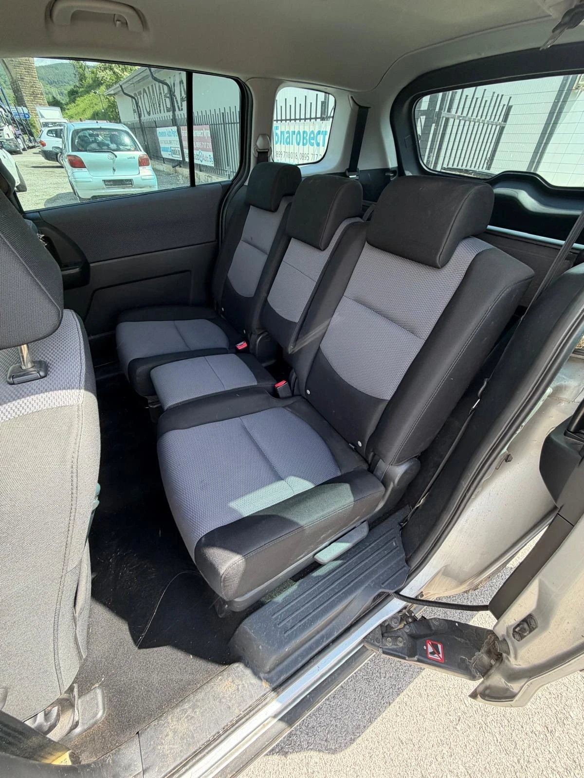 Mazda 5, снимка 7 - Автомобили и джипове - 54611309